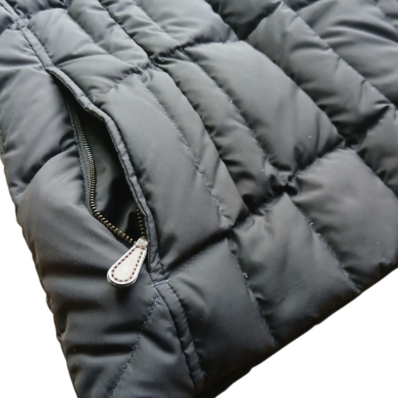 Eddie BauerWomen's Size X Small Navy Goose  Puffer Vest - Picture 3 of 9